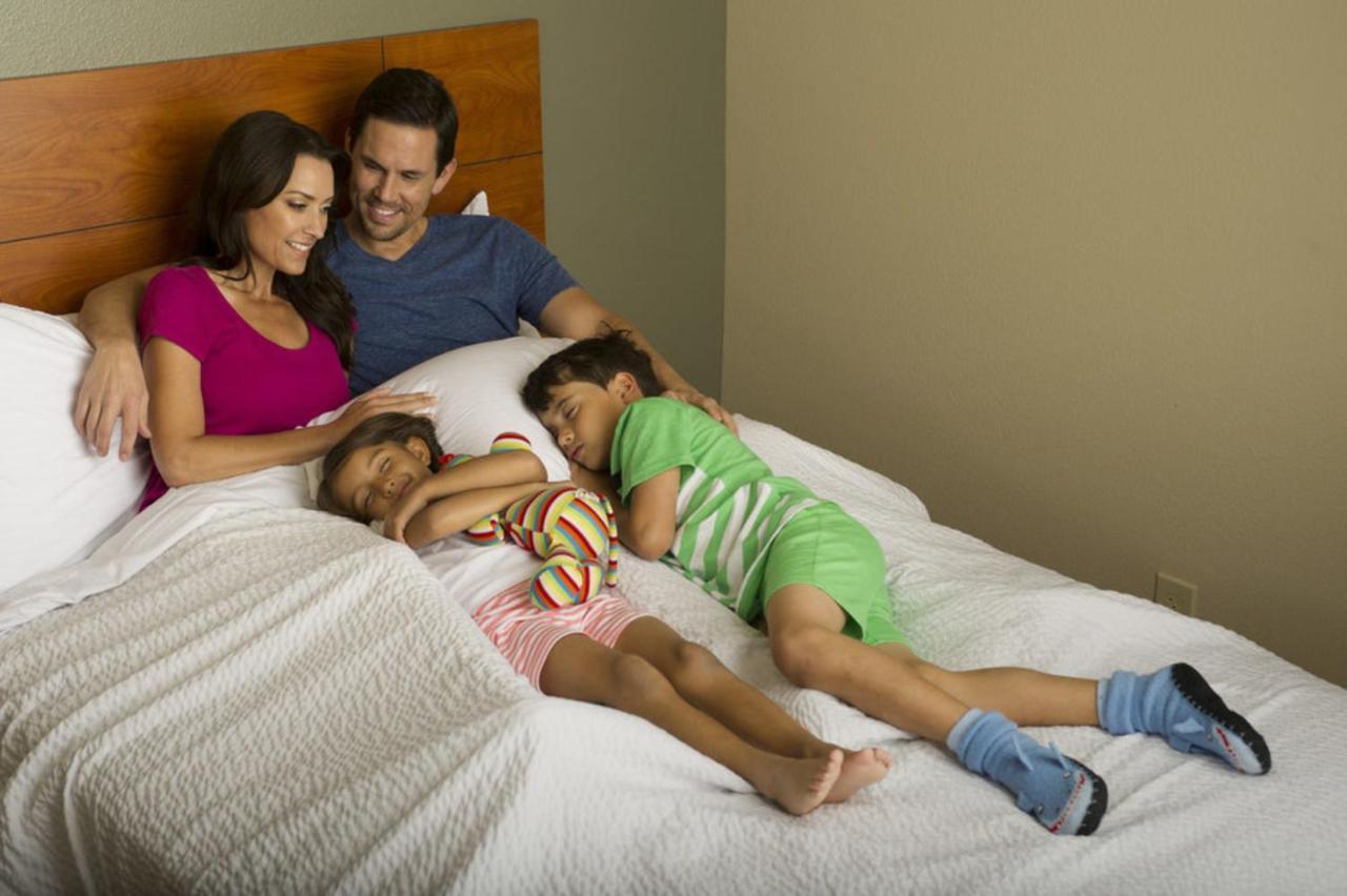 Woodspring Suites Lake Charles Exteriör bild
